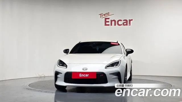 Toyota 86 GR86 — Фото автомобиля 3