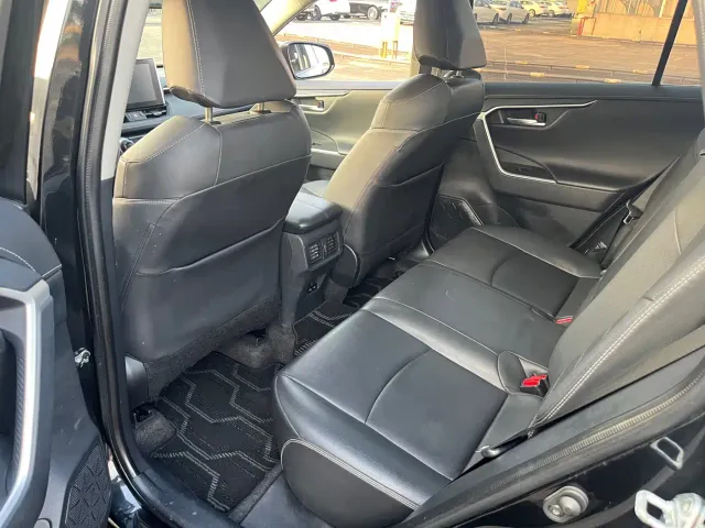 Toyota RAV4 — Фото автомобиля 13