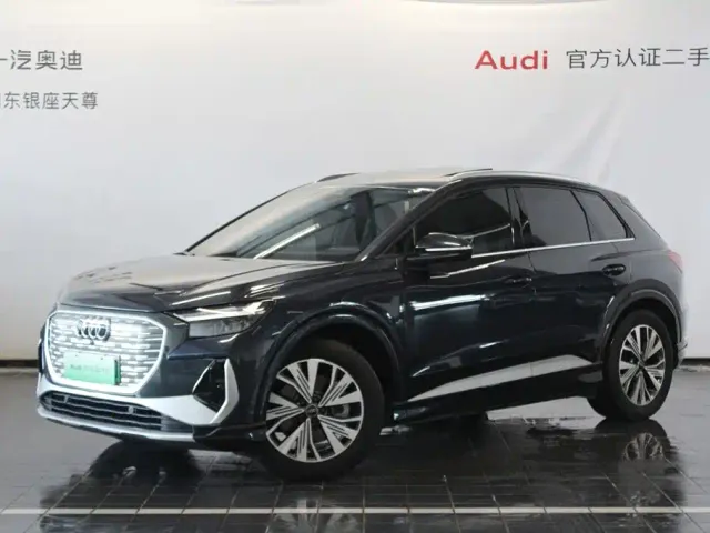 Фотография автомобиля — Audi Q4 e-tron