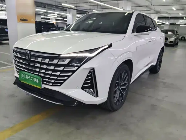 Фотография автомобиля — Changan UNI-Z
