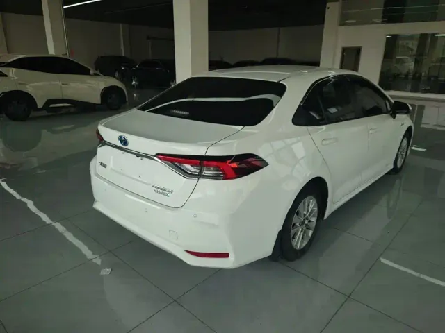 Toyota Corolla — Фото автомобиля 4