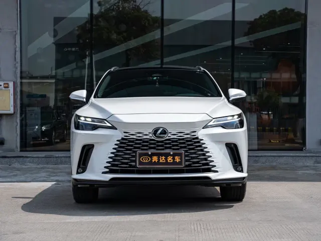 Lexus RX — Фото автомобиля 2