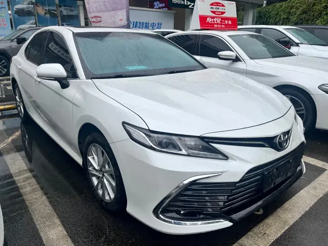 Toyota Camry — Фото автомобиля 3