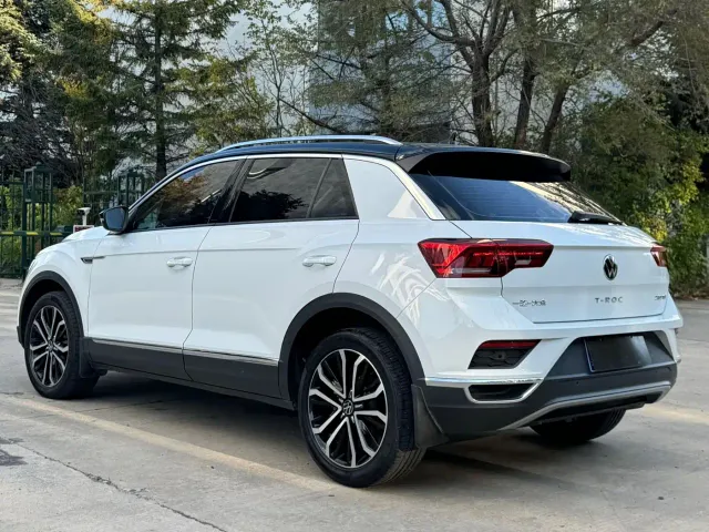 Volkswagen T-Roc — Фото автомобиля 7