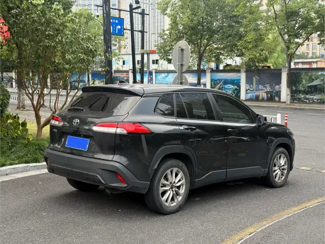 Toyota Corolla Cross — Фото автомобиля 15