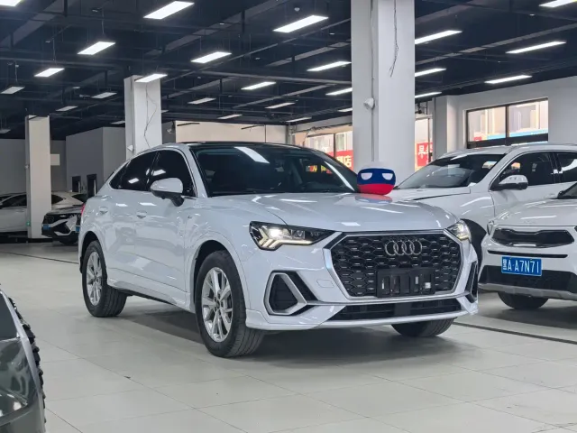 Audi Q3 Sportback — Фото автомобиля 3