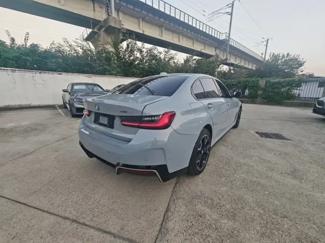 BMW i3 — Фото автомобиля 4