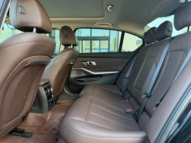 BMW i3 — Фото автомобиля 11