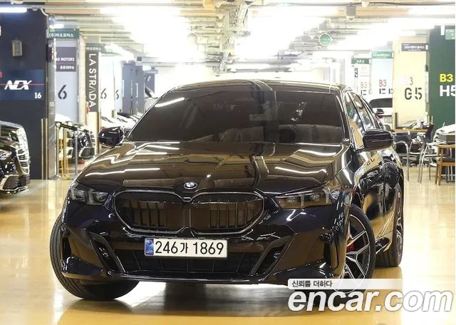 BMW 5-Series — Фото автомобиля 3