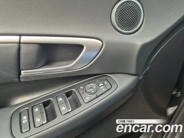 Hyundai Sonata — Фото автомобиля 19