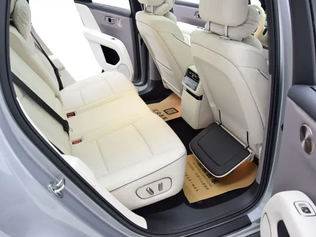 Li Auto i6 — Фото автомобиля 16
