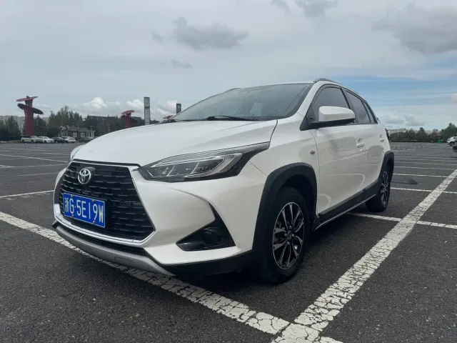 Фотография автомобиля — Toyota YARiS L Zhi Xuan