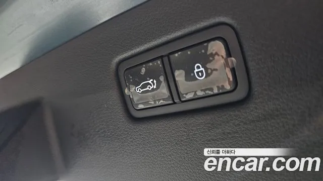 Genesis GV60 — Фото автомобиля 24