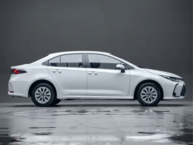 Toyota Corolla — Фото автомобиля 7
