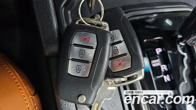 KG_Mobility_Ssangyong Rexton Новый Rexton Sport Khan Дизель 2.2 4WD — Фото автомобиля 26