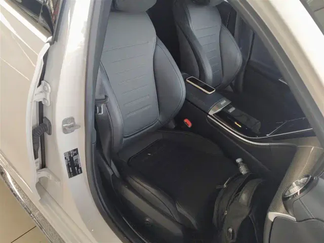 Mercedes-Benz C-Class — Фото автомобиля 19