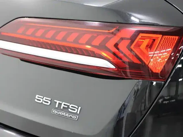Audi Q7 — Фото автомобиля 22