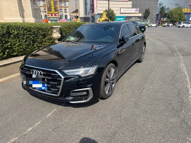 Фотография автомобиля — Audi A6L
