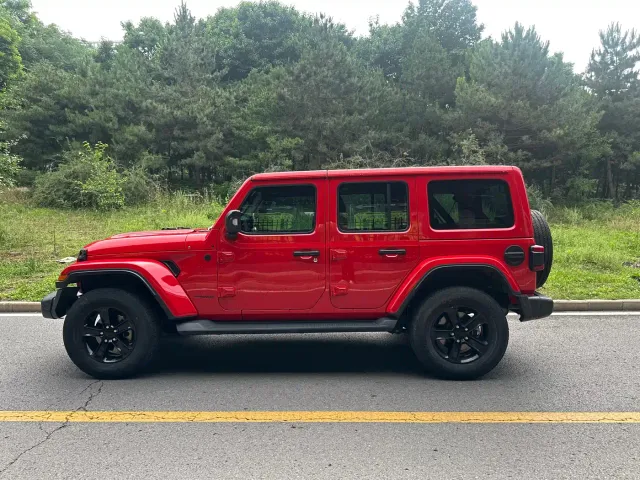 Jeep Wrangler — Фото автомобиля 8