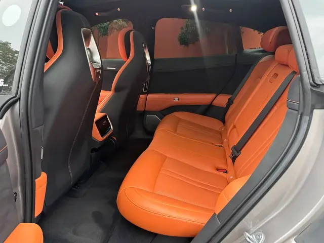 Xiaomi Auto Xiaomi YU7 2025 Extended Range AWD Pro — Фото автомобиля 9