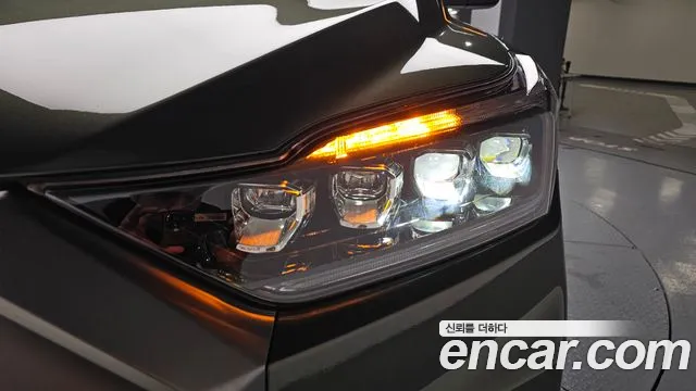 KG_Mobility_Ssangyong Rexton Новый Rexton Sport Khan Дизель 2.2 4WD — Фото автомобиля 20