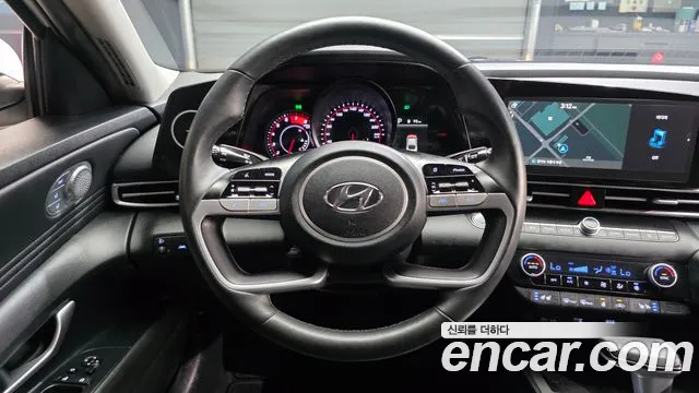 Hyundai AVANTE Avante (CN7) — Фото автомобиля 12