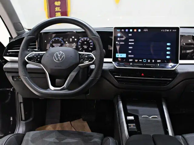 Volkswagen Passat — Фото автомобиля 10