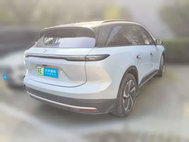 Nio ES6 — Фото автомобиля 2