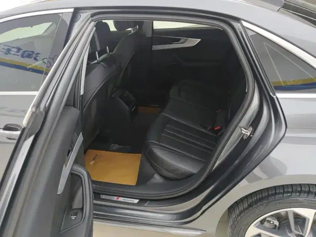 Audi Audi A4L 2022 40 TFSI Fashion Dynamic — Фото автомобиля 11