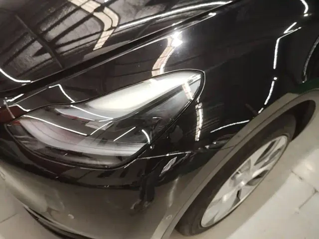 Tesla Model Y — Фото автомобиля 22