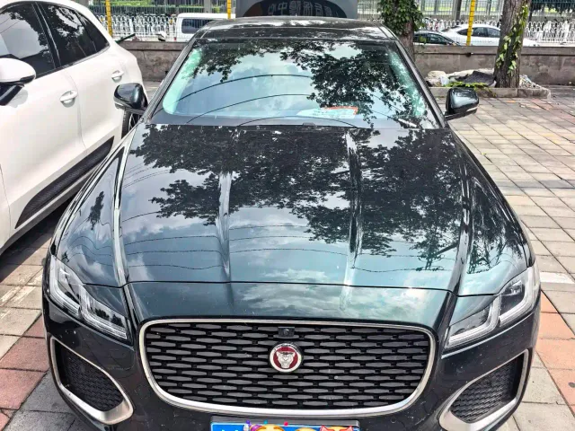 Jaguar XFL — Фото автомобиля 4