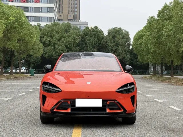 Xiaomi YU7 — Фото автомобиля 2