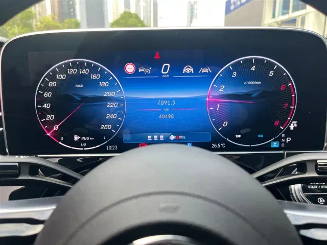 Mercedes-Benz E-Class — Фото автомобиля 13