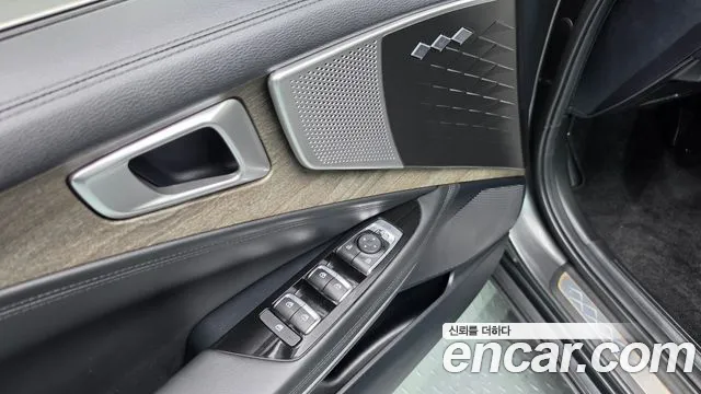 Kia K8 K8 Hybrid — Фото автомобиля 28