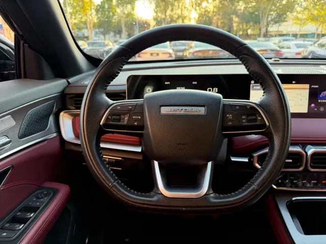 Jetour X70 Plus — Фото автомобиля 12