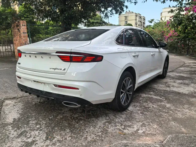 Geely Xingrui — Фото автомобиля 7