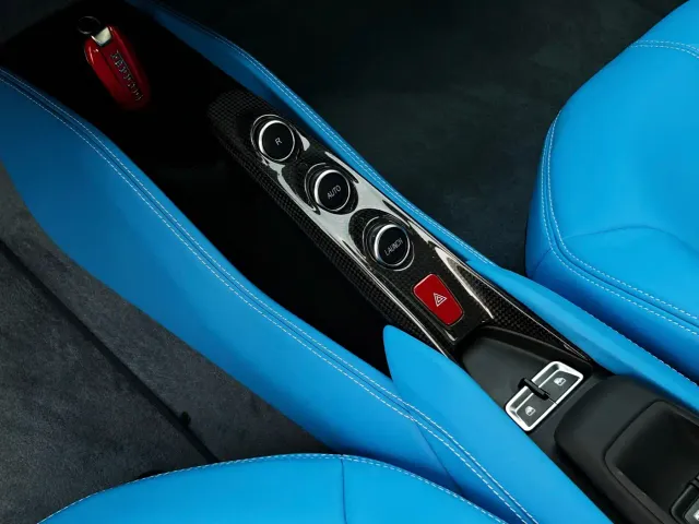 Ferrari F8 — Фото автомобиля 15
