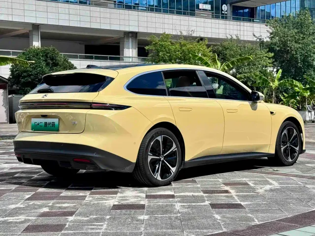 Nio ET5 Touring — Фото автомобиля 16