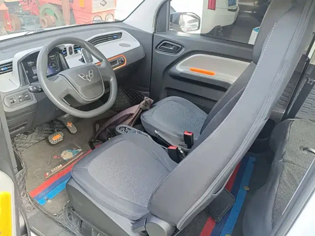 Wuling Hongguang Mini EV — Фото автомобиля 14