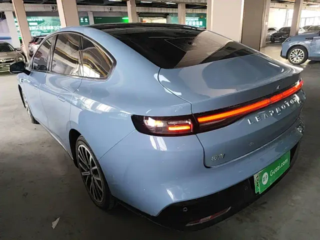 Leapmotor B01 — Фото автомобиля 4