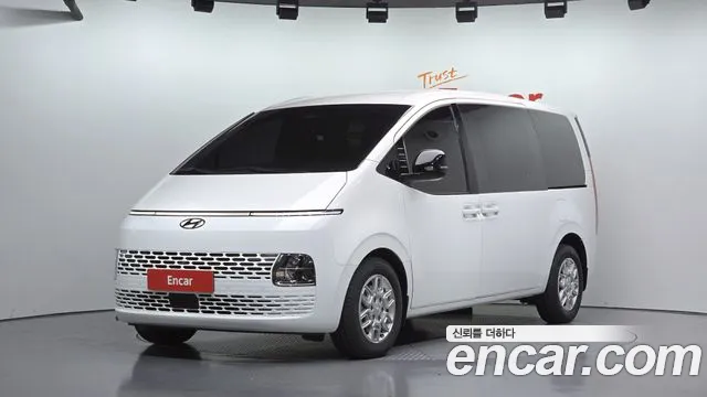 Фотография автомобиля — Hyundai Staria
