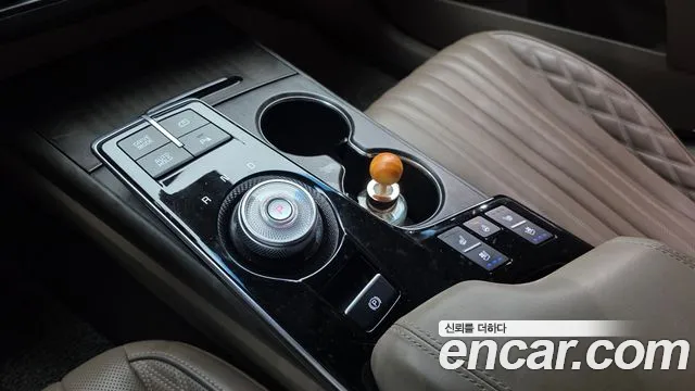 Kia K8 Hybrid — Фото автомобиля 9
