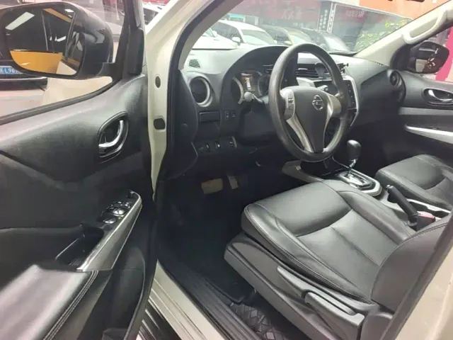 Nissan Terra — Фото автомобиля 15