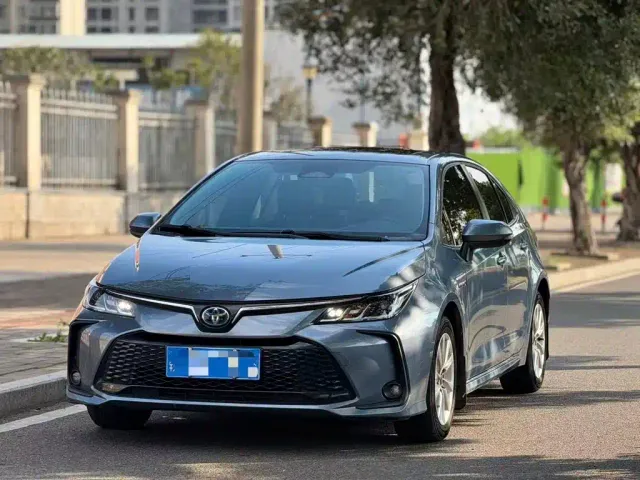 Фотография автомобиля — Toyota Corolla