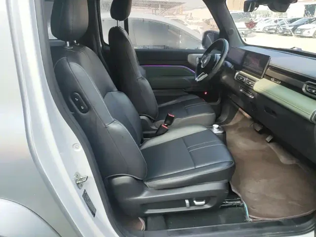 Baojun Yep — Фото автомобиля 24