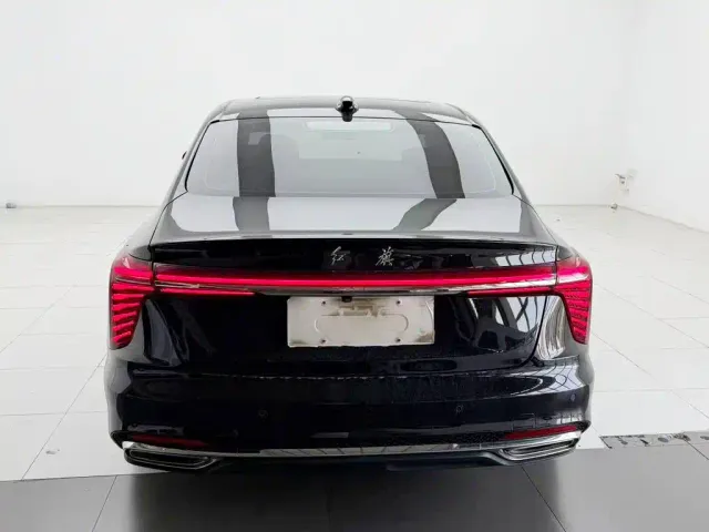 Hongqi H5 — Фото автомобиля 8