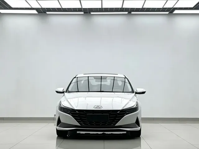 Hyundai Elantra 2022 1.5L CVT GLX Elite Edition — Фото автомобиля 3