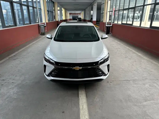 Chevrolet Monza — Фото автомобиля 2