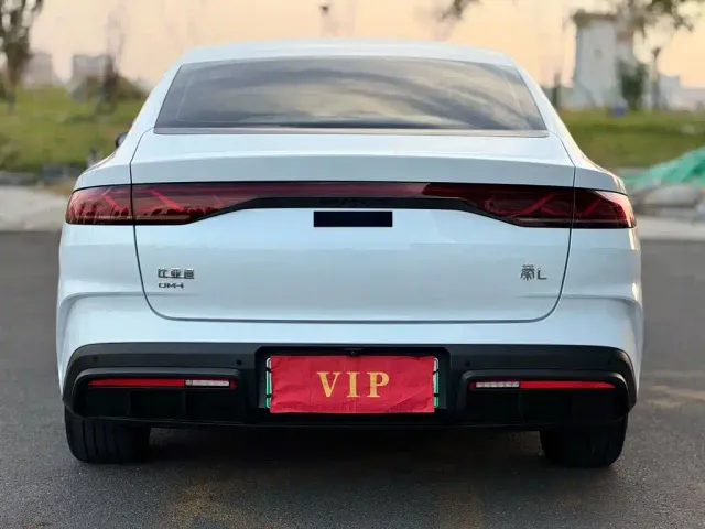 BYD Qin L — Фото автомобиля 4