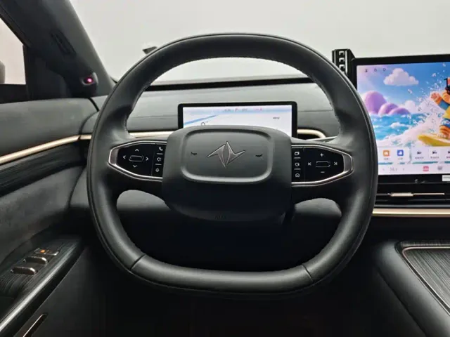 Dongfeng eπ 008 — Фото автомобиля 7